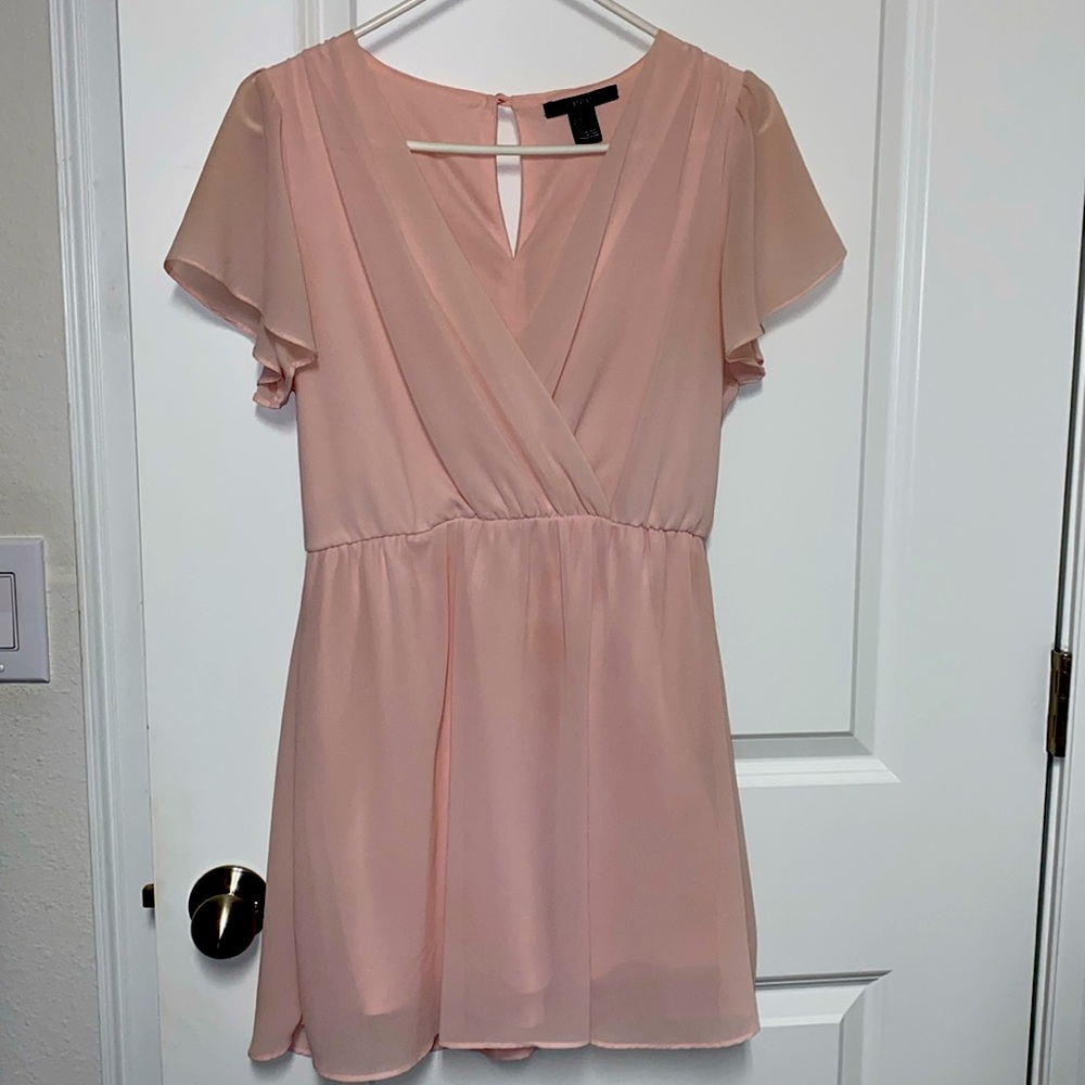 Light Pink Chiffon Dress w/ Sleeves